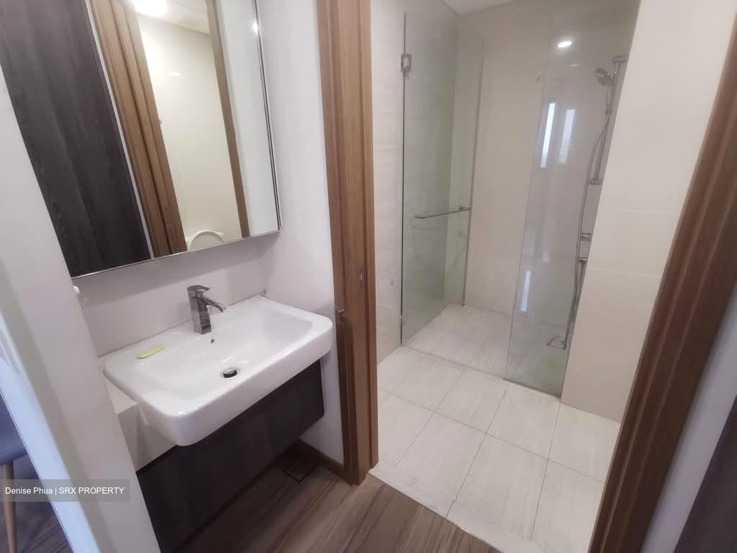 Lakeville (D22), Condominium #575835001